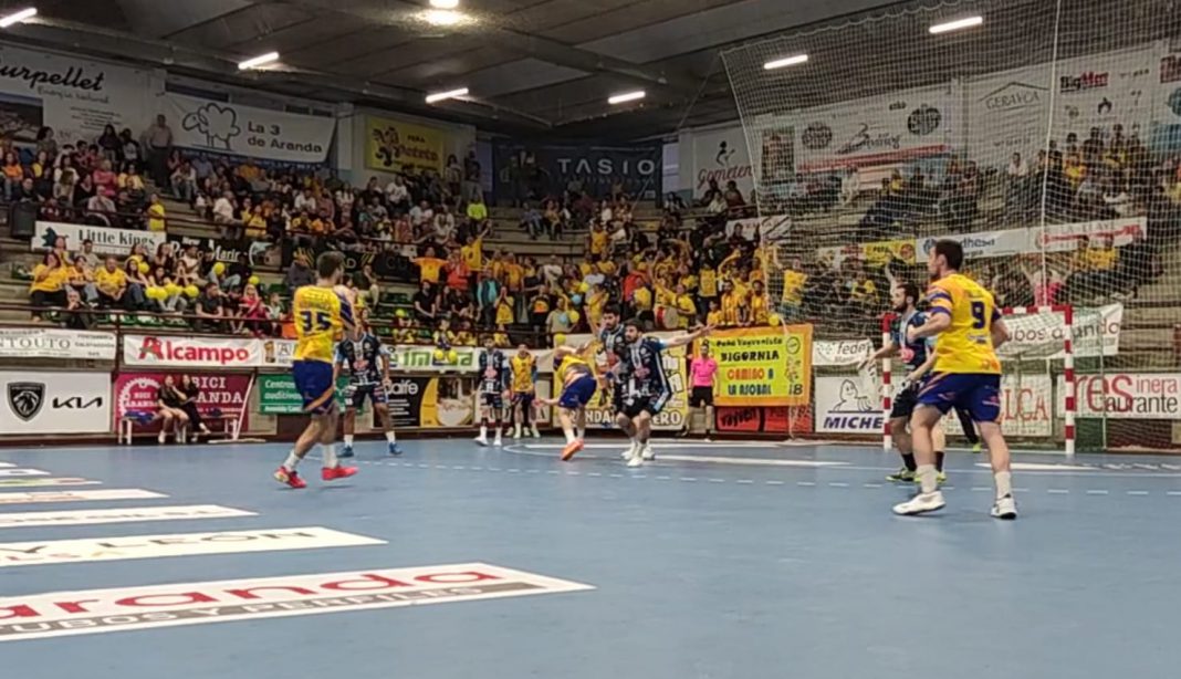 El ataque amarillo estuvo a gran altura ante los malacitanos. / duerodeporte.com