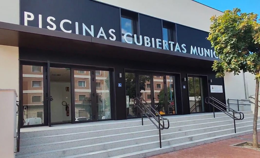 La fachada de la nueva piscina cubierta municipal de Aranda de Duero. / duerodeporte.com