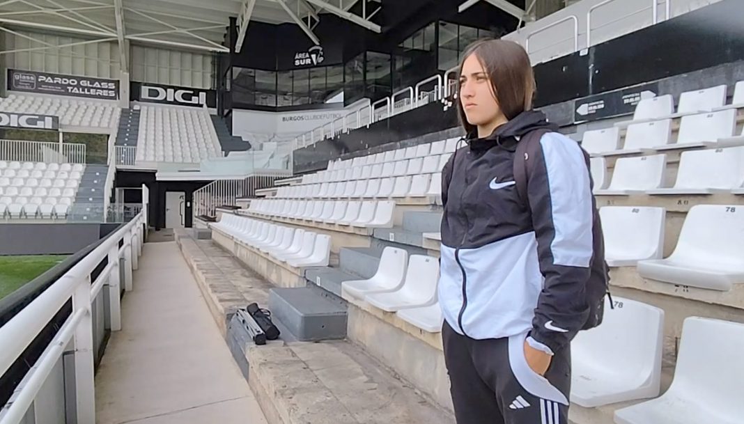 Claudia Barrios en El Plantío durante la entrevista que DUERO Deporte realizó a la futbolista hace unas semanas. / duerodeporte.com
