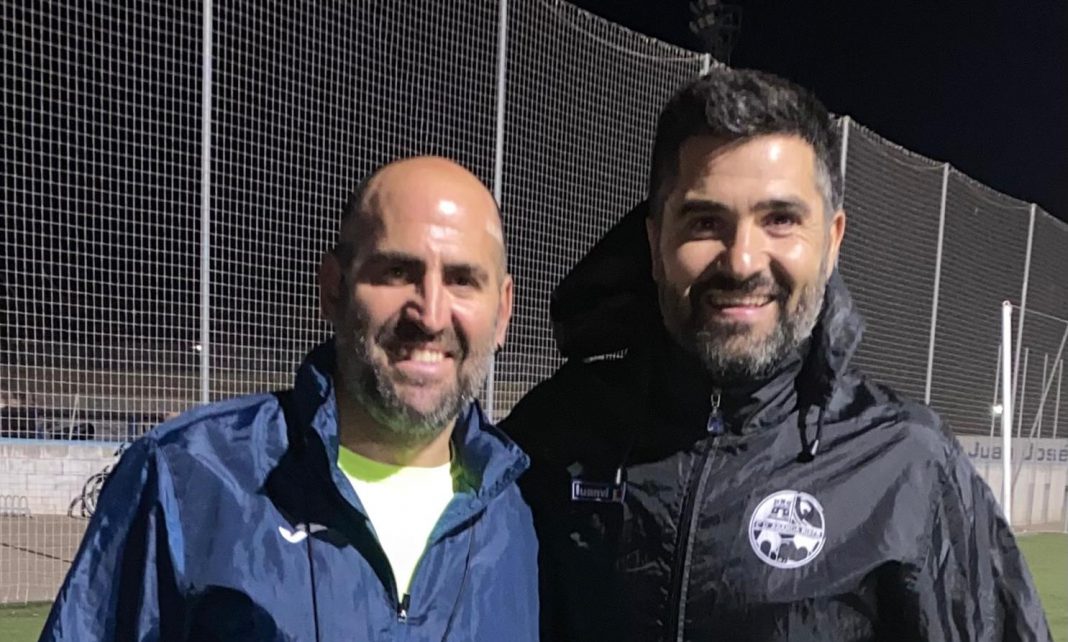 José Félix Martín 'Bogarde' (i) junto a Israel Martín dirigirán al Aranda Riber Aficionado tras su paso por el Juvenil. / Aranda Riber