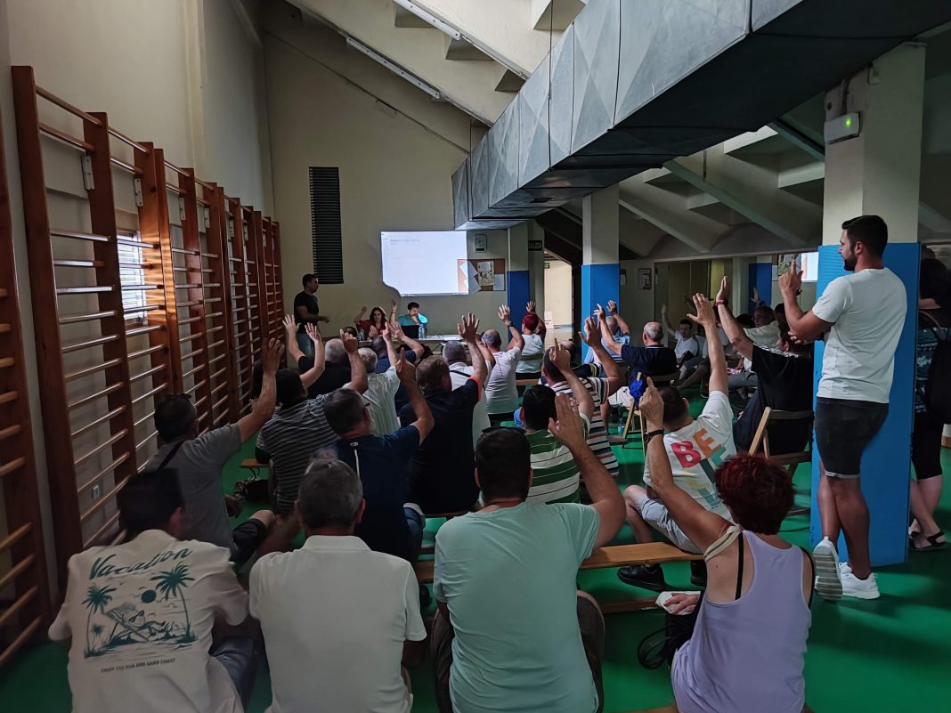 Una de las asambleas del club celebradas en las instalaciones del Pabellón Polideportivo Santiago Manguán. / duerodeporte.com