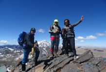 Las expediciones locales toman protagonismo en las Jornadas de Montaña de Espeleoduero y Peñas Altas La expedición del Peñas Altas a Bolivia en la cima del Pico Austria (5.353 metros) / DUERO Deporte