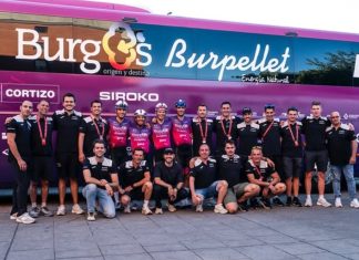 La eclosión de Mario Aparicio va de la mano con el gran año del Burgos Burpellet BH La escuadra morada se inmortalizó tras la accidenta edición de La Vuelta. / Burgos Burpellet BH