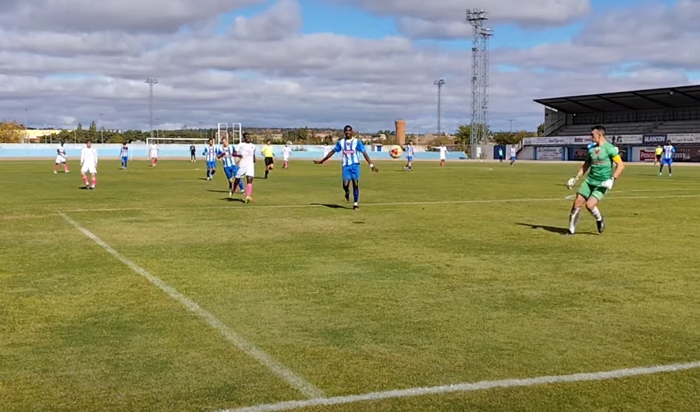 Los blanquiazules vuelven a jugar en el Juan Carlos Higuero. / DUERO Deporte