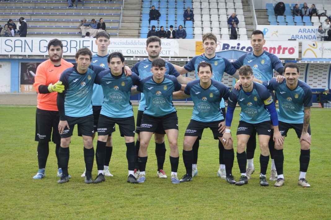 El once titular con el que formó el Riber ante Groggys's Gamonal en el Juan Carlos Higuero. / DUERO Deporte