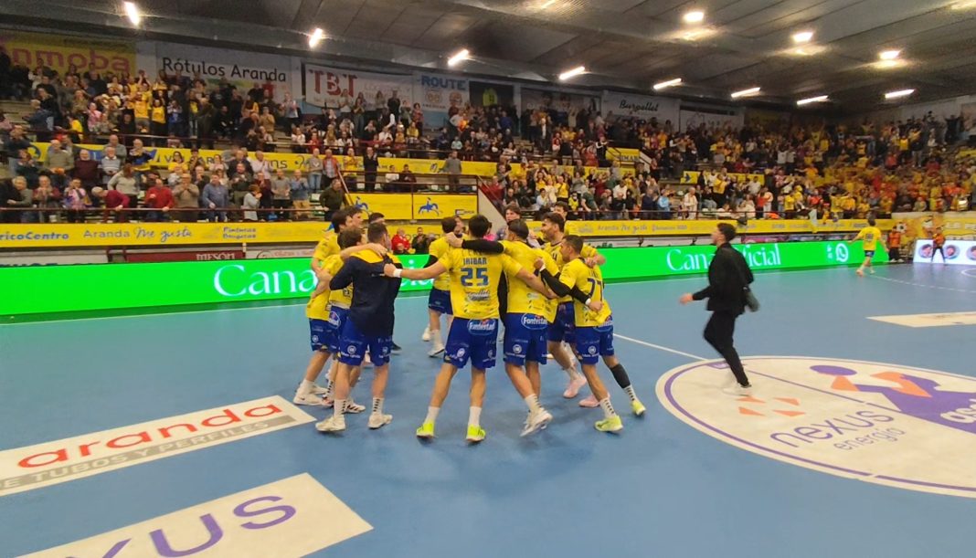 Equipo y afición volverán a encontrarse en el Pabellón Santiago Manguán casi dos meses después. / DUERO Deporte