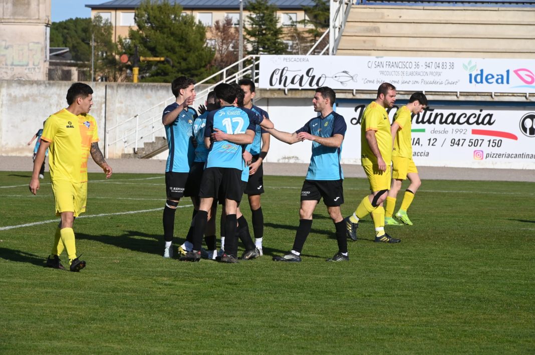 Los azulones quieren volver a abrazar el liderato del campeonato tras varias semanas intensas entre sanciones y desencuentros. / Alberto Calvo