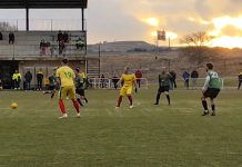 El Trofeo Diputación llega al parón de Semana Santa en el ecuador de la 2ª Fase Imagen de uno de los partidos del Trofeo Diputación de la presente temporada entre Fuentespina -verde- y Villalba de Duero -amarillo- en el campo de La Olmeda de Fuentespina. / DUERO Deporte