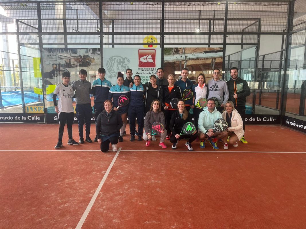 Varios de los participantes de los distintos equipos presentes en la Liga FAE Asemar. / Prado Sport