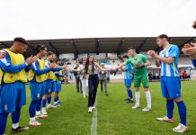 La Arandina deberá esperar para lograr la permanencia (3-3) La Arandina homenajeó a la atleta arandina, Celia Antón en los prolegómenos del encuentro. / somos AFIR