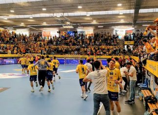 El Villa de Aranda hace de la necesidad virtud (33-29)