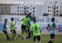 DUERO Deporte retransmite el partido por el ascenso del Aranda Riber Imagen de uno de los lances de juego del encuentro disputado por ambas escuadras en el Juan Carlos Higuero durante la 1ª vuelta del Campeonato Provincial. / DUERO Deporte