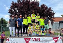 Gran actuación de Escuela de Ciclismo Julio Torres con doblete en el podio del Trofeo Fiesta del Trabajo en Venta de Baños Los integrantes de la Escuela de Ciclismo Julio Torres del Veloclub Ribera del Duero en el podio de Venta de Baños. / Veloclub Ribera del Duero