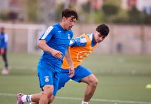 La salvación, en la mano Guille y Menor durante la semana de entrenamientos en Los Anexos. / somos AFIR