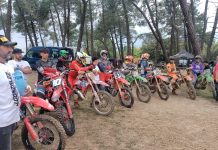 El Motoclub Aranda aspira a la lucha por el podio en La Calabaza Varios de los integrantes del Motoclub Aranda en las instalaciones del Circuito de La Calabaza. / DUERO Deporte