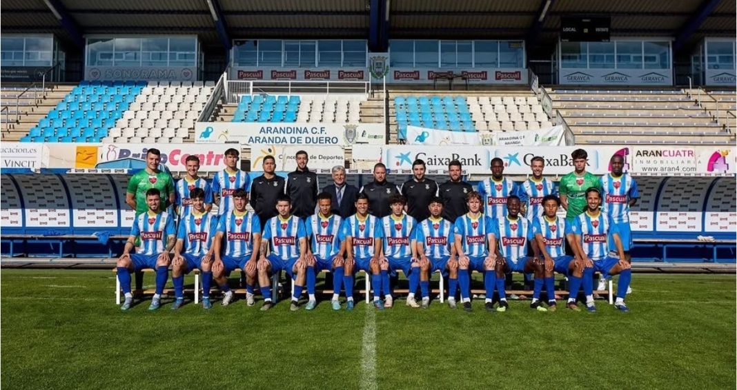 La plantilla de la Arandina Club de Fútbol 2025-2026 en el Grupo VIII de Tercera RFEF. / ACF