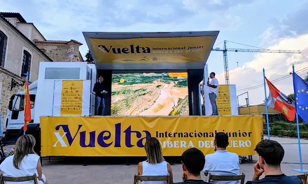 Ceremonia de presentación de X Vuelta Ribera. / DUERO Deporte