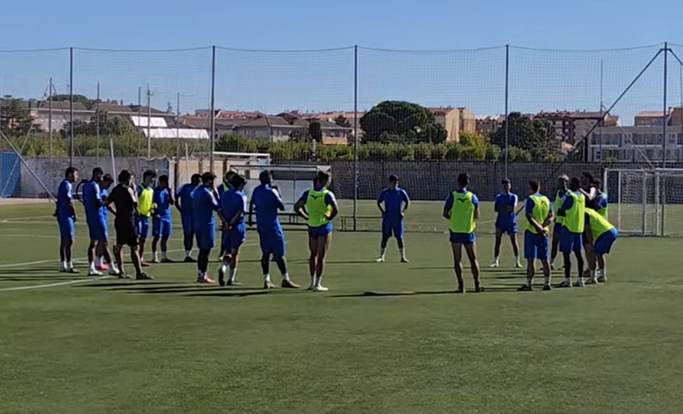 La Arandina se conjura en la última sesión de la semana en Los Anexos. / DUERO Deporte