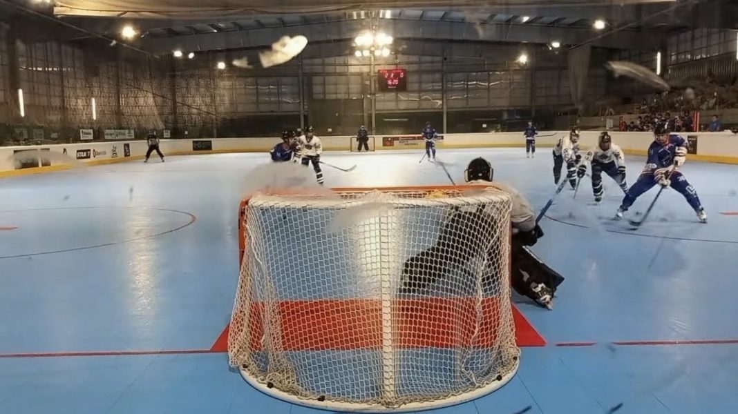 Uno de las acciones de gol de Metropolitano ante la meta azulona defendida por Guille. / Metropolitano HC