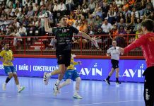 Condena final en Torrelavega (28-21) Prokop fue uno de los goleadores de Torrelavega ante Villa de Aranda. / BM Torrelavega