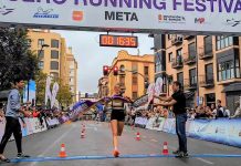 Celia Antón revalida triunfo en la Higuero Runnig Festival Celia Antón entra sonriente tras lograr su triunfo en la prueba de 5 kilómetros. / DUERO Deporte