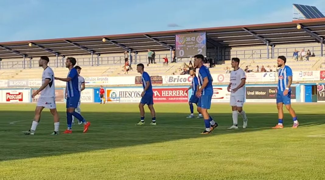 La Arandina viaja a Bembibre en busca de puntos. / DUERO Deporte