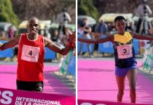 Kenia impone su dominio en el Cross de la Constitución La dupla keniana: Peter Rono y Dorcus Chepkwemoi (d) fueron los grandes triunfadores del XL Cross de la Constitución. / Trece Grados