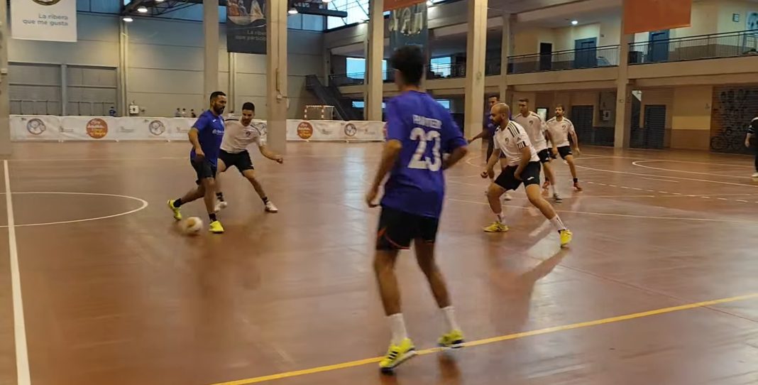 El Campeonato de Liga de la Liga Local de Fútbol Sala comienza este lunes en el Recinto Ferial. / DUERO Deporte